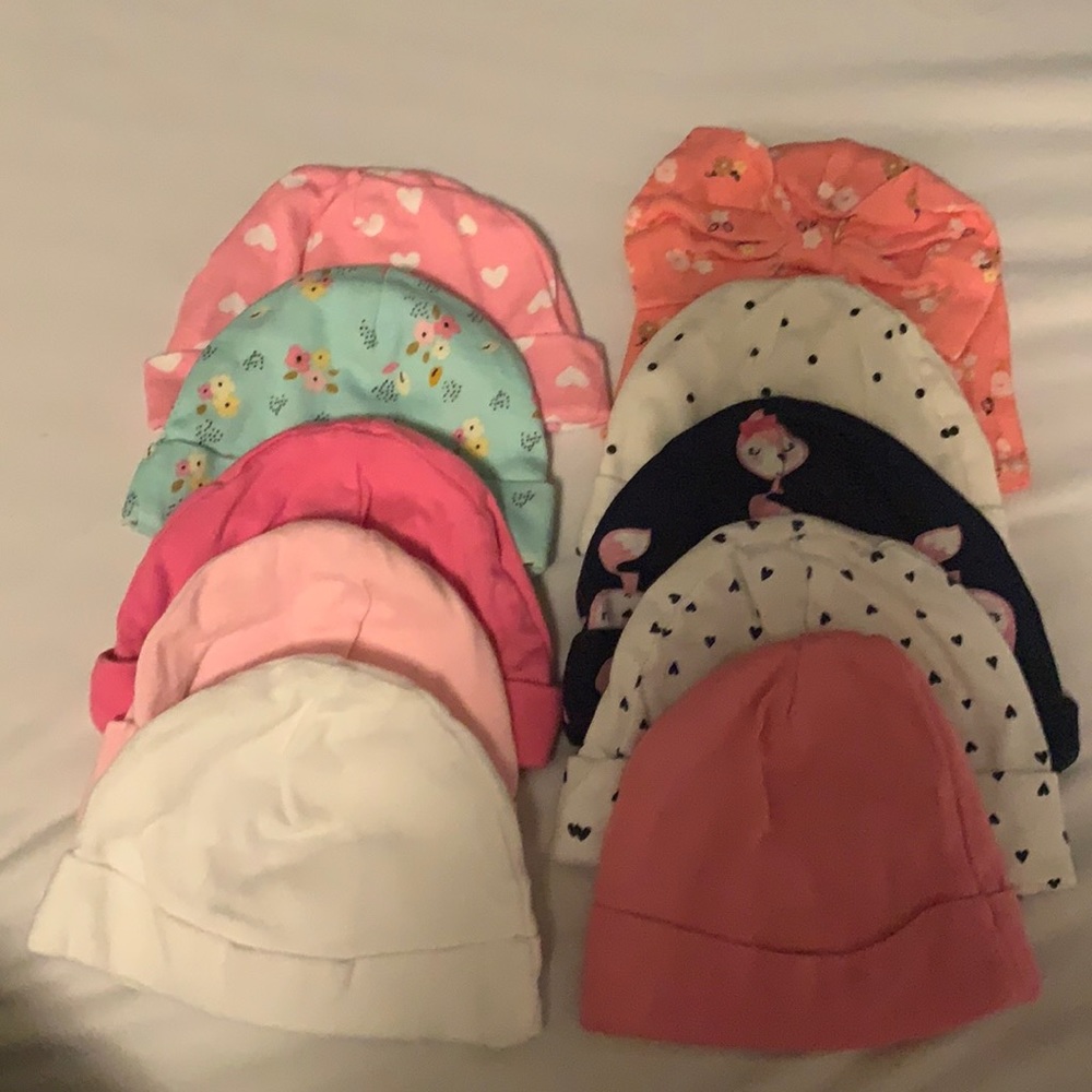 10 0-3 baby hats.